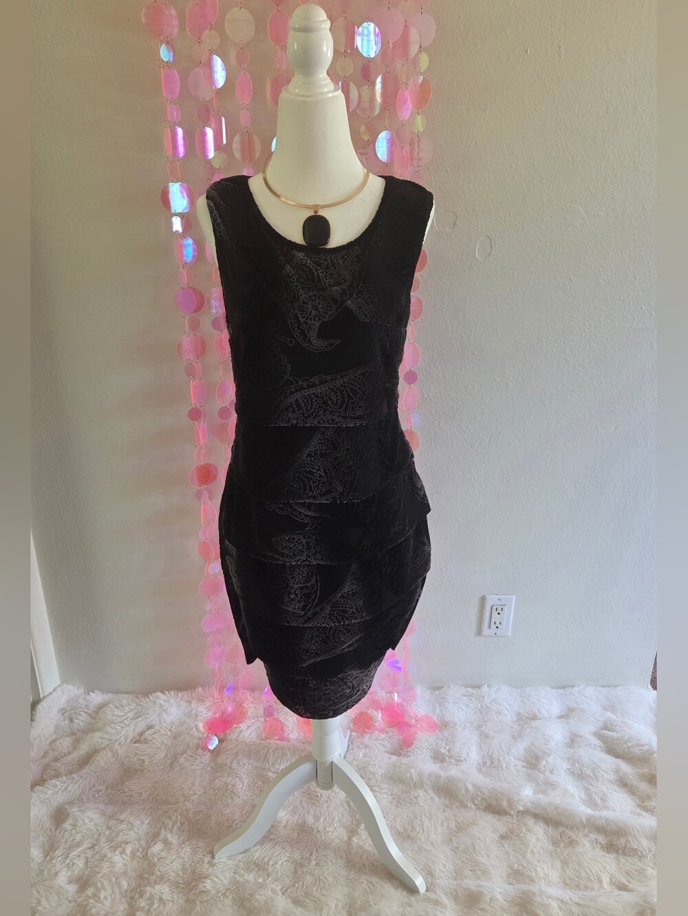 Whimigoth Black Velvet Sleeveless Tiered Bodycon Dress